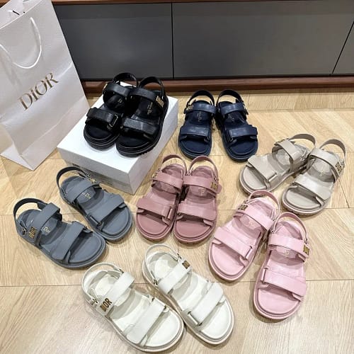 KakaoTalk_20241226_021512976 디올 액트 벨크로 샌들